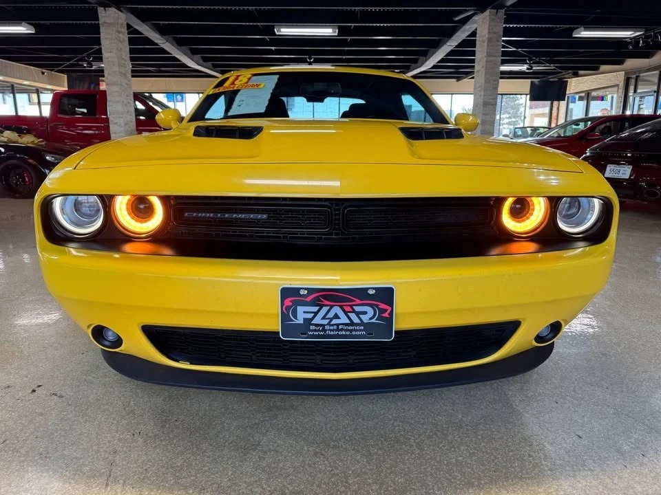 2018 Dodge Challenger 3rd Gen - Image 2 of 15