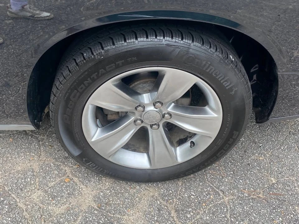 2018 Dodge Challenger 3rd Gen - Image 9 of 20