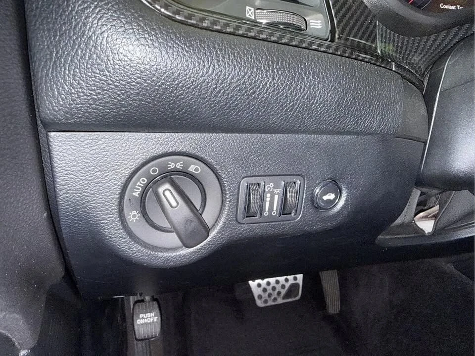 2018 Dodge Challenger 3rd Gen - Image 15 of 20