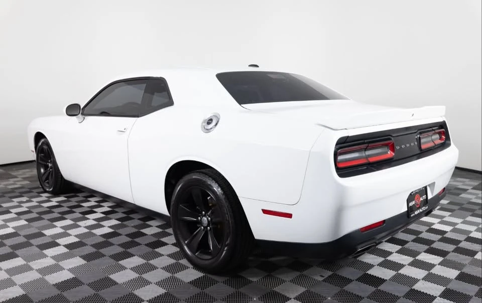 2018 Dodge Challenger 3rd Gen - Image 2 of 14