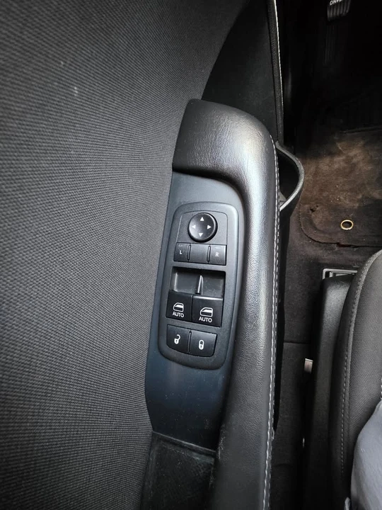 2018 Dodge Challenger 3rd Gen - Image 17 of 20