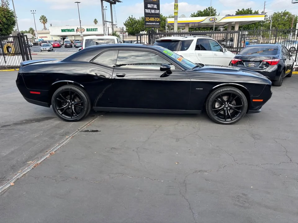 2018 Dodge Challenger 3rd Gen - Image 6 of 9