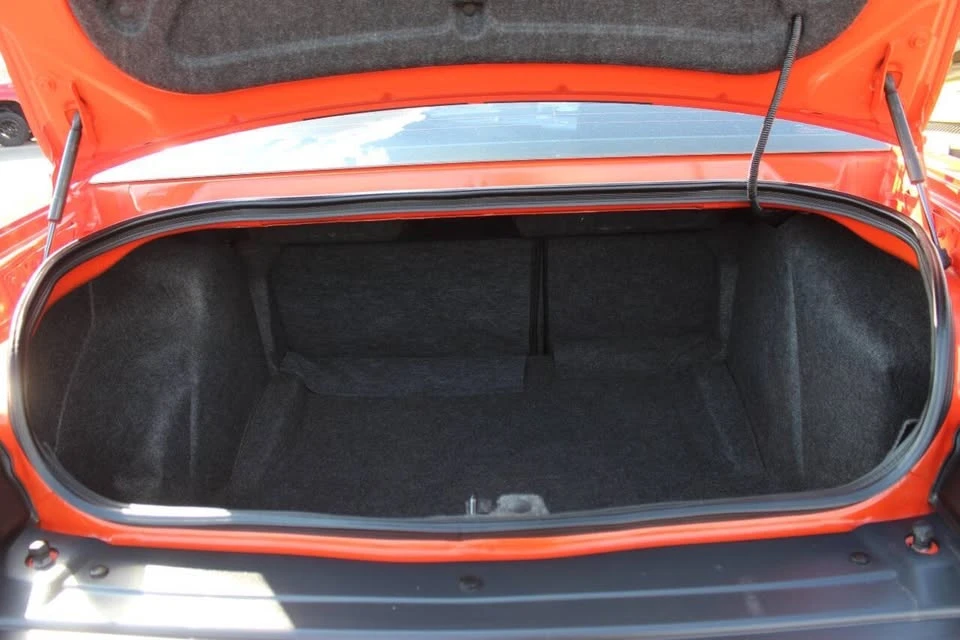 2018 Dodge Challenger 3rd Gen - Image 11 of 17