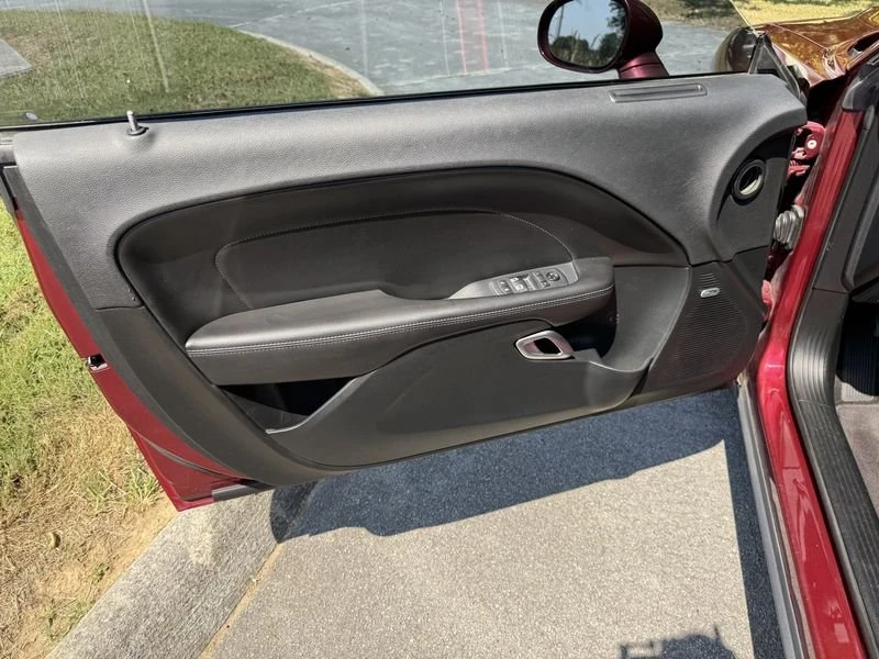 2018 Dodge Challenger 3rd Gen - Image 15 of 20