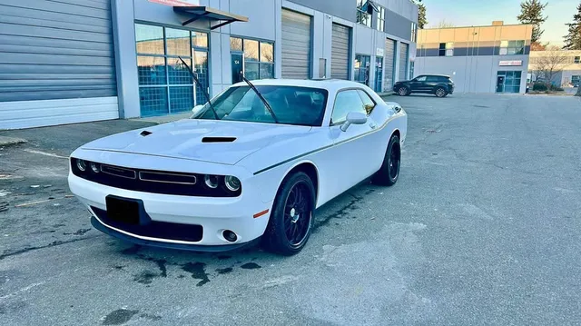 2018 Dodge Challenger SXT Plus