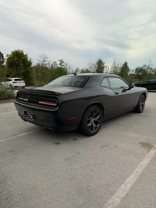 2018 Dodge Challenger 3rd Gen - Image 5 of 8