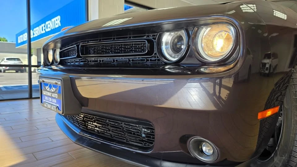 2018 Dodge Challenger 3rd Gen - Image 9 of 20