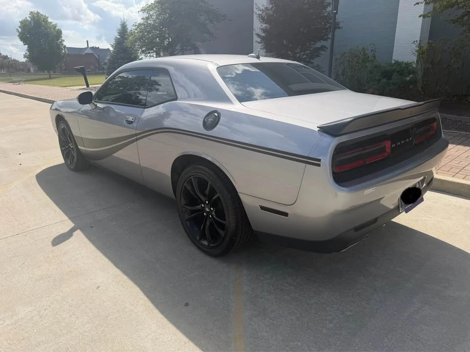 2018 Dodge Challenger 3rd Gen - Image 9 of 14