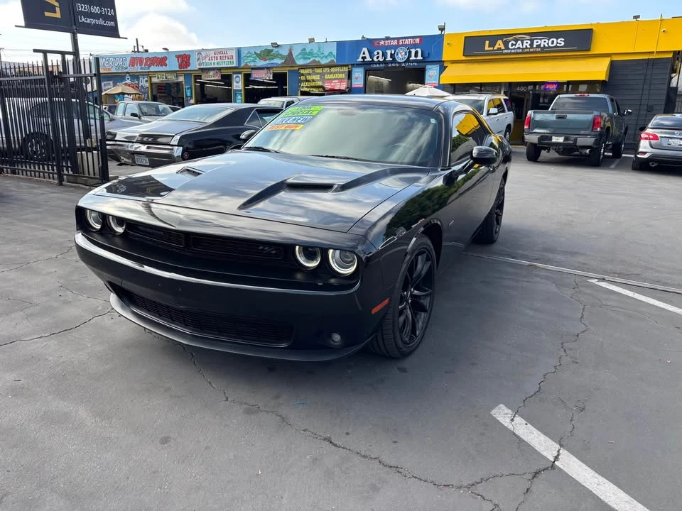 2018 Dodge Challenger 3rd Gen - Image 2 of 9