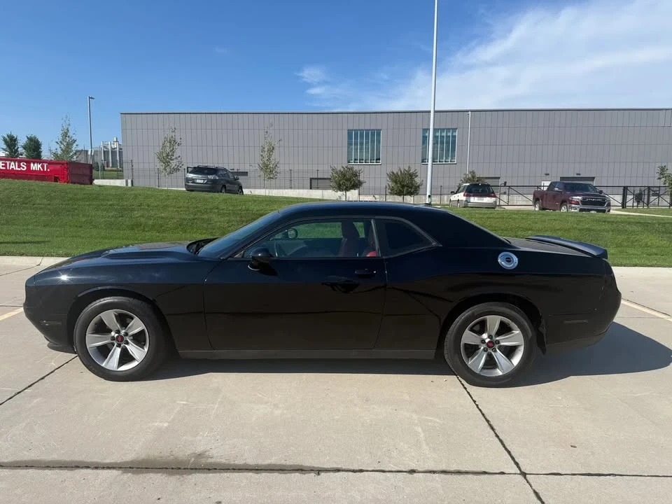 2018 Dodge Challenger 3rd Gen - Image 2 of 18