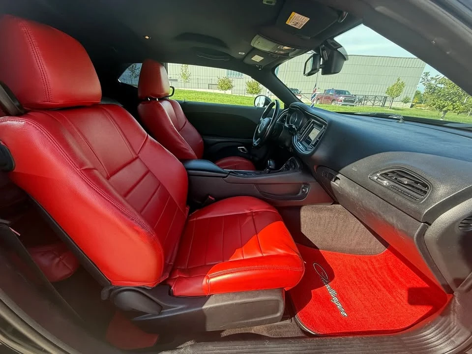 2018 Dodge Challenger 3rd Gen - Image 17 of 18