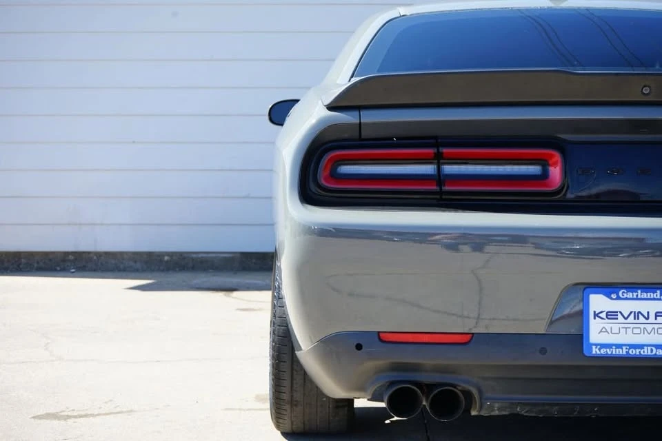 2018 Dodge Challenger 3rd Gen - Image 17 of 18