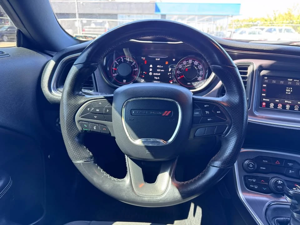 2018 Dodge Challenger 3rd Gen - Image 16 of 17