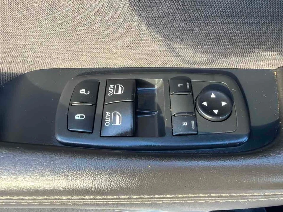 2018 Dodge Challenger 3rd Gen - Image 10 of 20