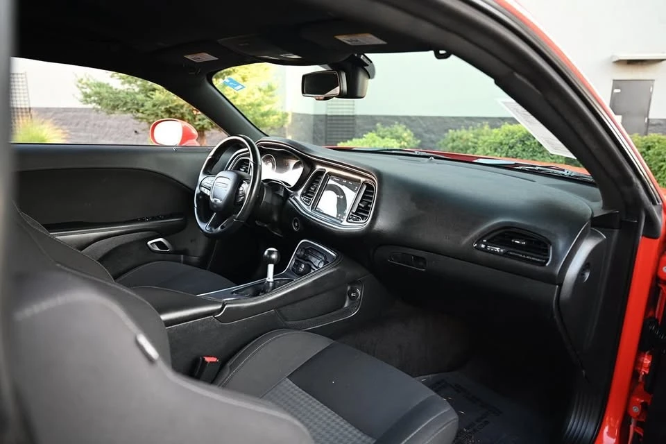 2018 Dodge Challenger 3rd Gen - Image 8 of 15