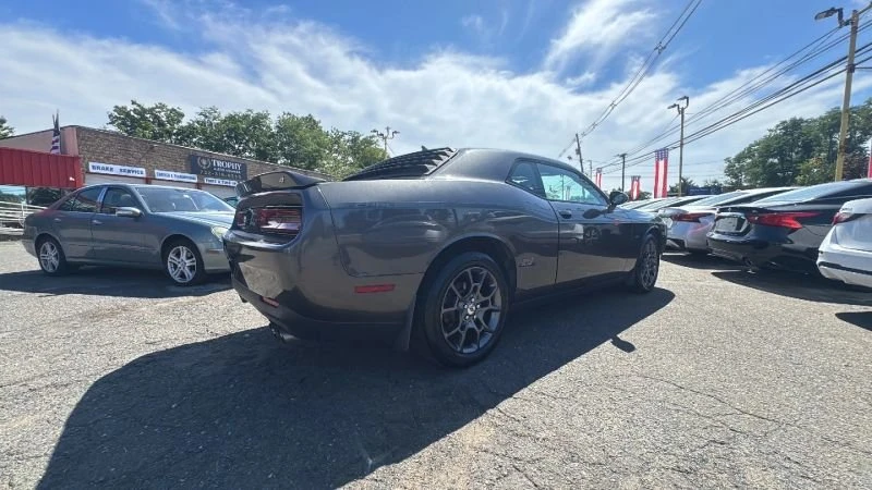 2018 Dodge Challenger 3rd Gen - Image 5 of 20