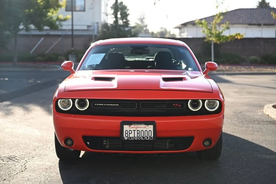 2018 Dodge Challenger 3rd Gen - Image 2 of 15