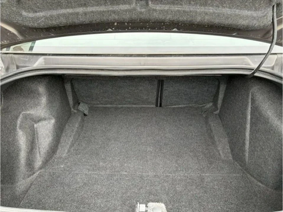 2018 Dodge Challenger 3rd Gen - Image 10 of 18
