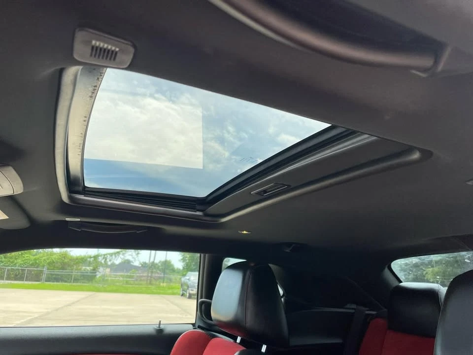 2018 Dodge Challenger 3rd Gen - Image 17 of 20