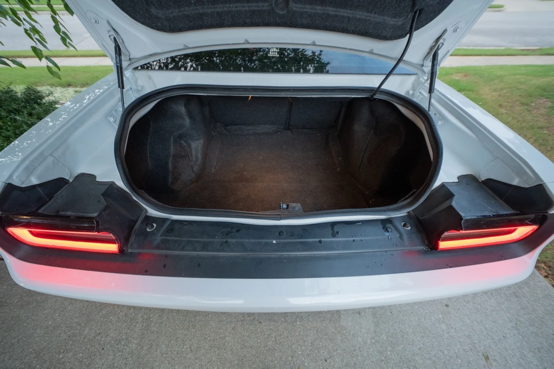 2018 Dodge Challenger 3rd Gen - Image 19 of 21