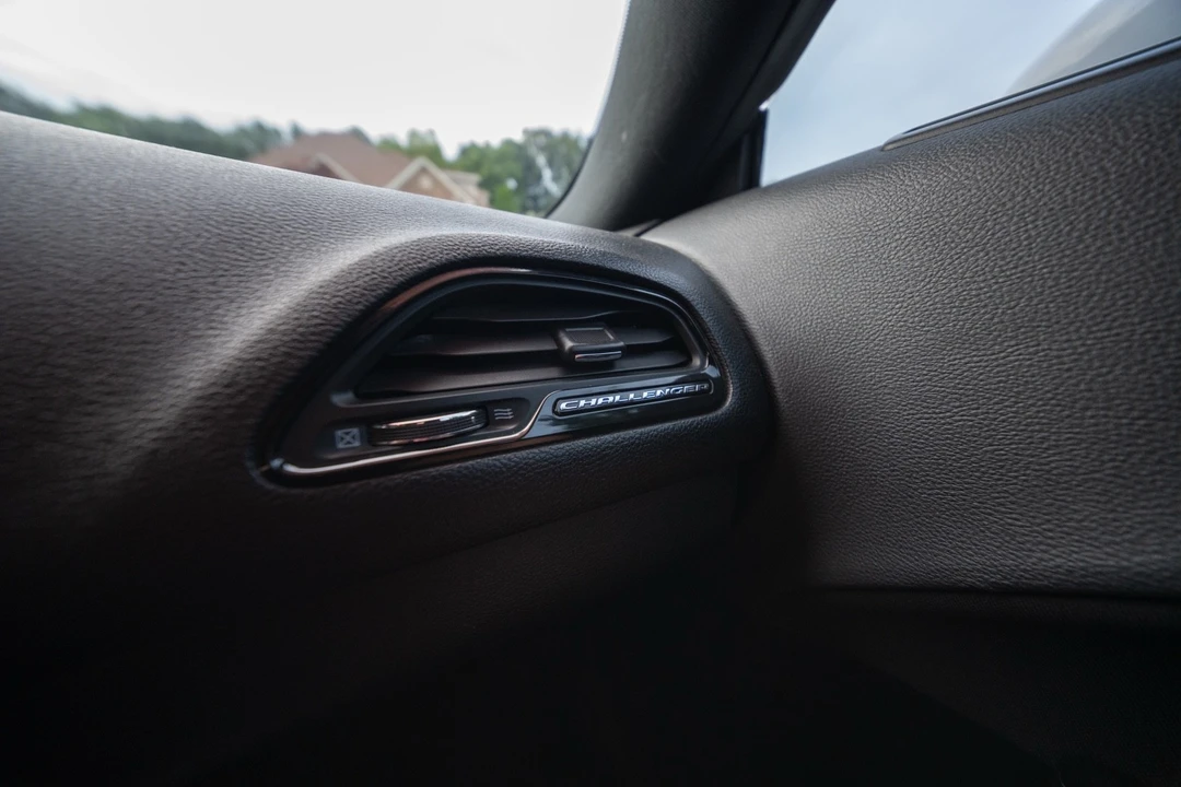 2018 Dodge Challenger 3rd Gen - Image 15 of 21