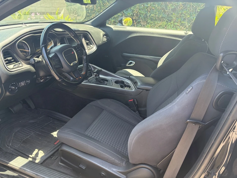 2018 Dodge Challenger 3rd Gen - Image 10 of 12