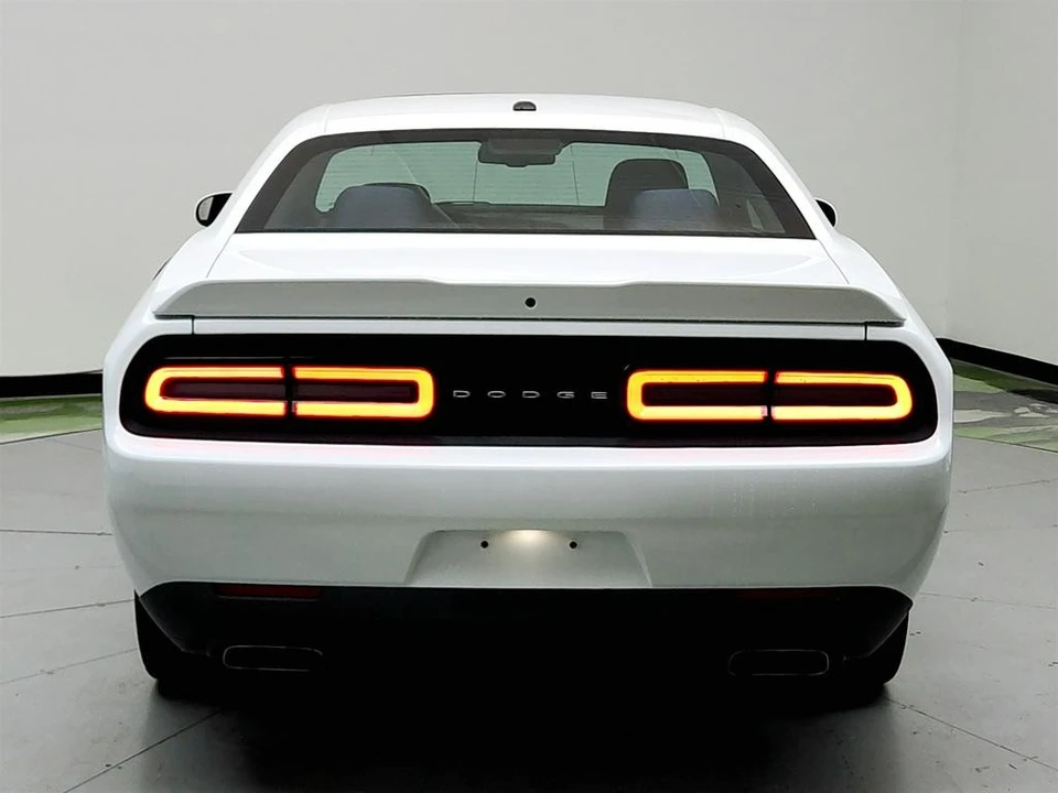 2018 Dodge Challenger 3rd Gen - Image 6 of 12
