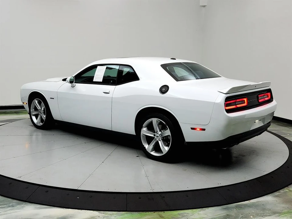 2018 Dodge Challenger 3rd Gen - Image 7 of 12