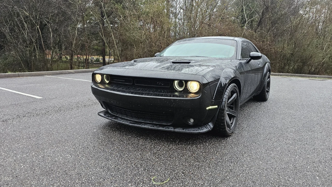 2018 Dodge Challenger 3rd Gen - Image 2 of 8