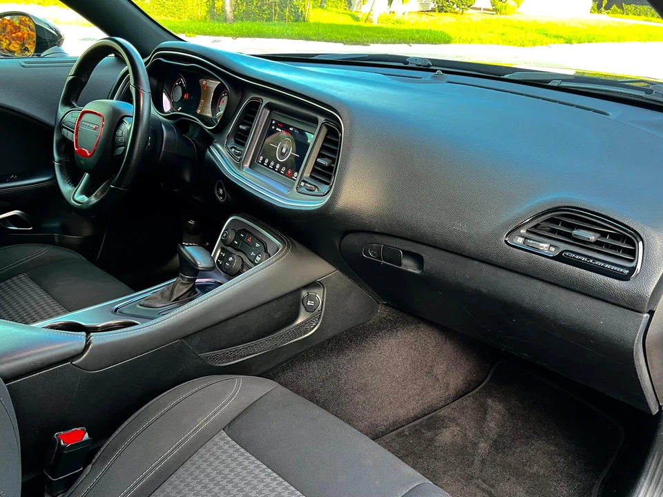 2018 Dodge Challenger 3rd Gen - Image 30 of 31