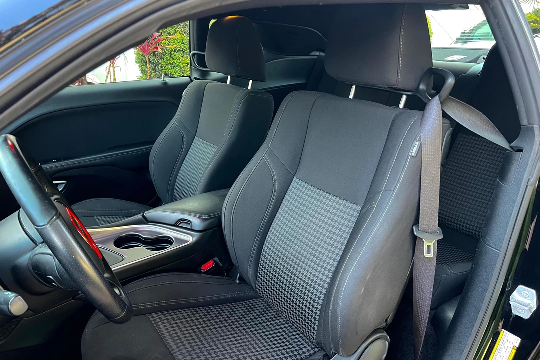 2018 Dodge Challenger 3rd Gen - Image 24 of 31