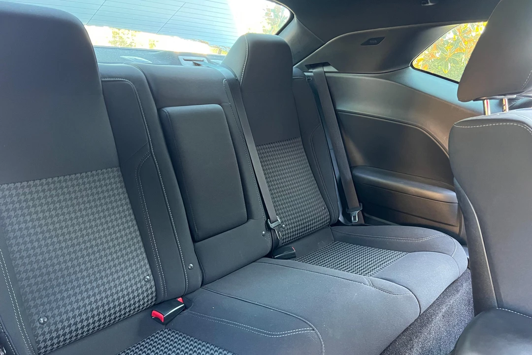 2018 Dodge Challenger 3rd Gen - Image 25 of 31
