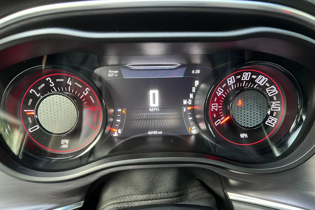 2018 Dodge Challenger 3rd Gen - Image 26 of 31