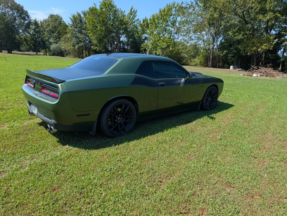 2018 Dodge Challenger SRT8 & 392 3rd Gen - Image 9 of 21