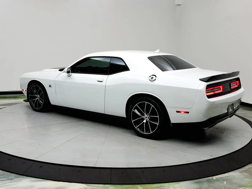 2018 Dodge Challenger SRT8 & 392 3rd Gen - Image 7 of 31