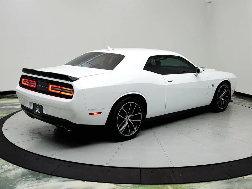 2018 Dodge Challenger SRT8 & 392 3rd Gen - Image 5 of 31