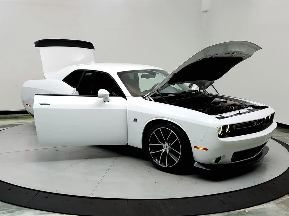 2018 Dodge Challenger SRT8 & 392 3rd Gen - Image 10 of 31