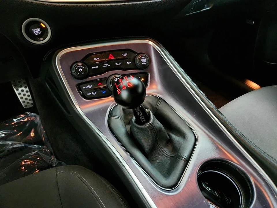 2018 Dodge Challenger SRT8 & 392 3rd Gen - Image 17 of 31