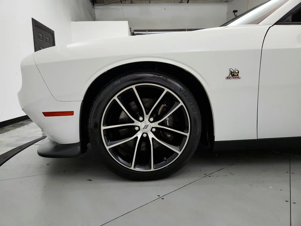 2018 Dodge Challenger SRT8 & 392 3rd Gen - Image 28 of 31