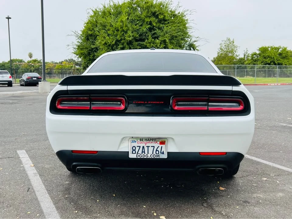 2018 Dodge Challenger 3rd Gen - Image 5 of 11