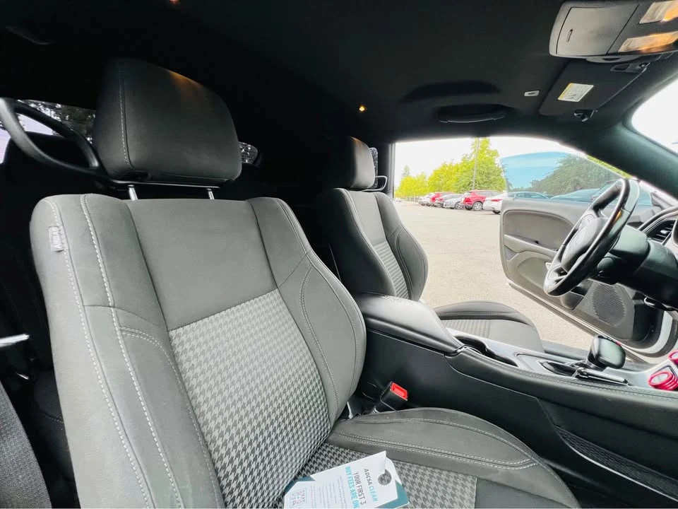 2018 Dodge Challenger 3rd Gen - Image 10 of 11