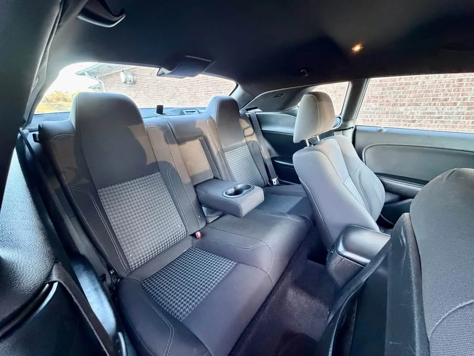 2018 Dodge Challenger 3rd Gen - Image 16 of 18