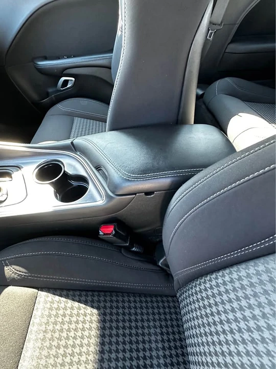 2018 Dodge Challenger 3rd Gen - Image 10 of 17