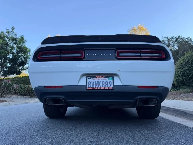 2018 Dodge Challenger 3rd Gen - Image 15 of 20