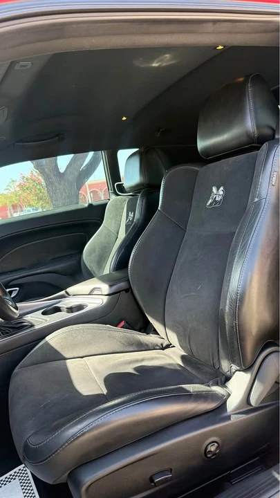 2018 Dodge Challenger 3rd Gen - Image 6 of 10