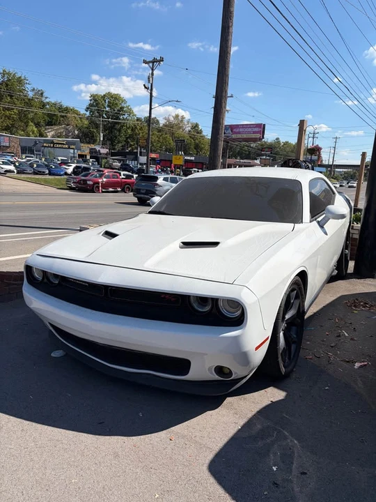 2018 Dodge Challenger 3rd Gen - Image 2 of 9