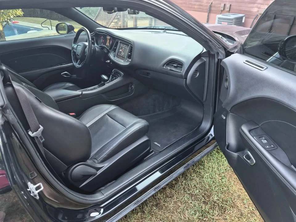 2018 Dodge Challenger 3rd Gen - Image 12 of 13
