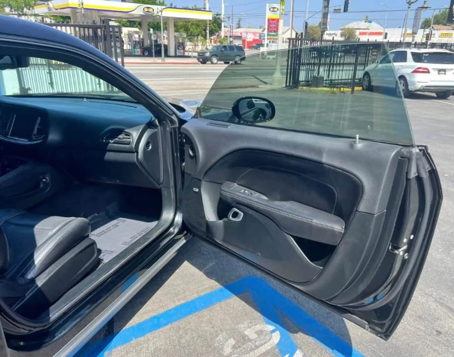 2018 Dodge Challenger 3rd Gen - Image 8 of 10