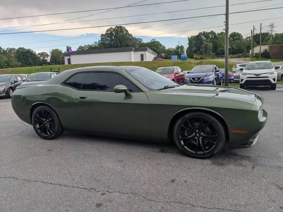2018 Dodge Challenger 3rd Gen - Image 2 of 11