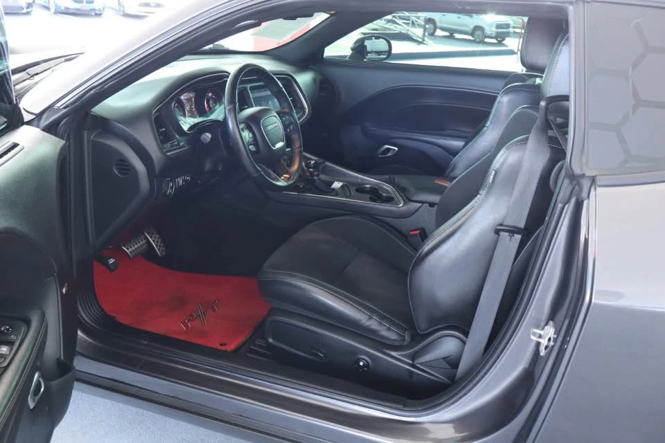 2018 Dodge Challenger 3rd Gen - Image 6 of 15
